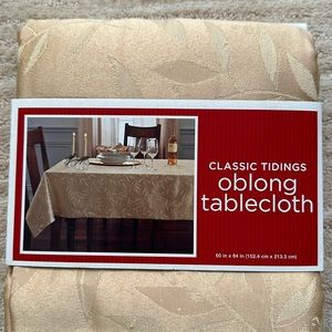 NWT Target Classic Tidings Tablecloth Gold Oblong Holiday Christmas 60 x 84